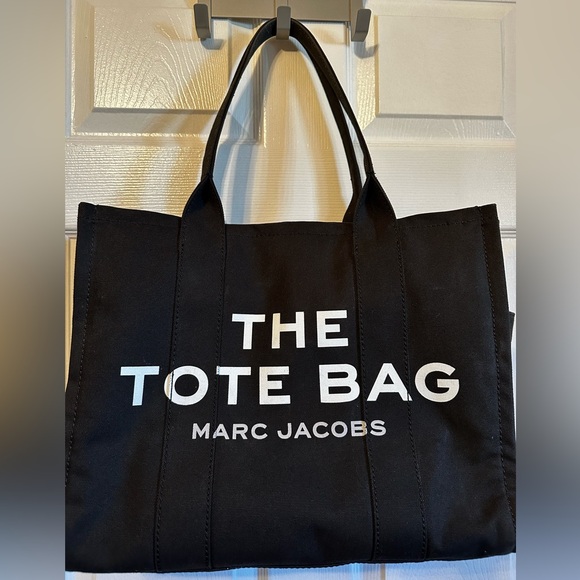 Marc Jacobs The Canvas Large Tote Bag in black - Picture 2 of 10